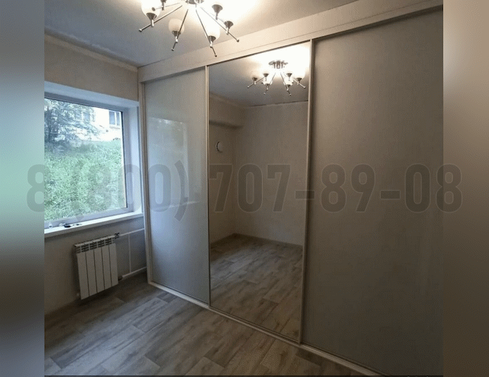 Шкаф серого цвета в Некрасовке